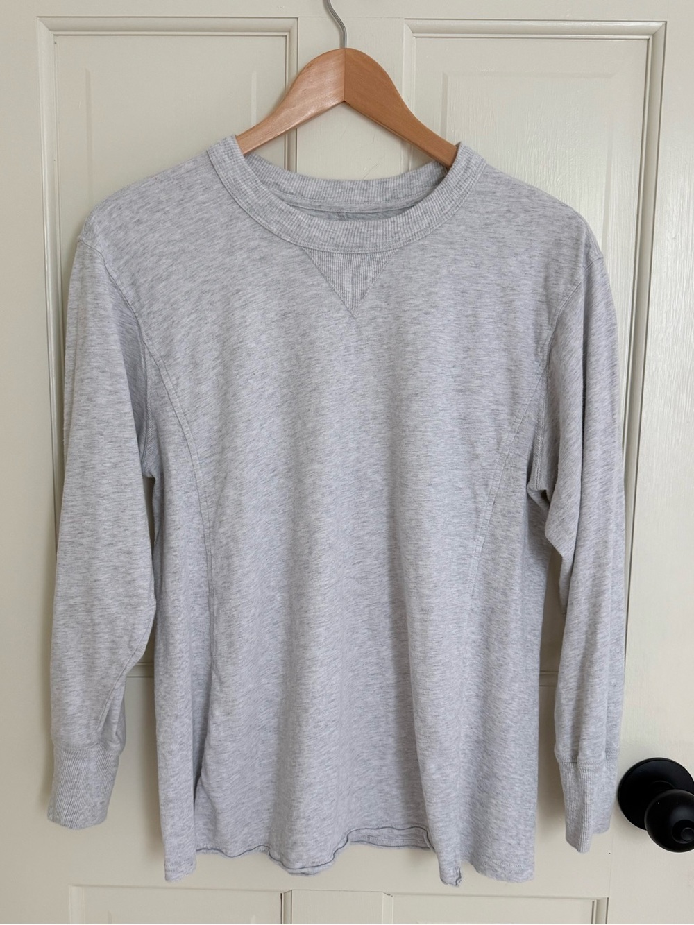 aerie Oversized Light Gray Long Sleeve Crewneck Shirt